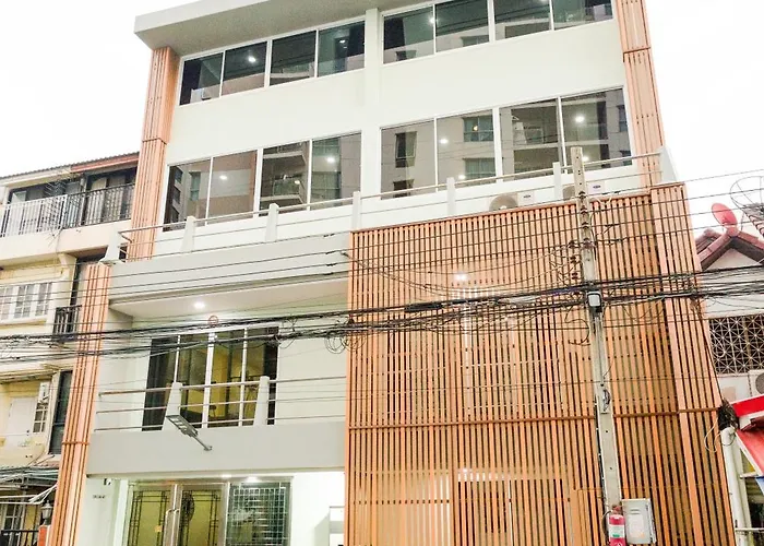 Rama Residency Sukhumvit Apartment *