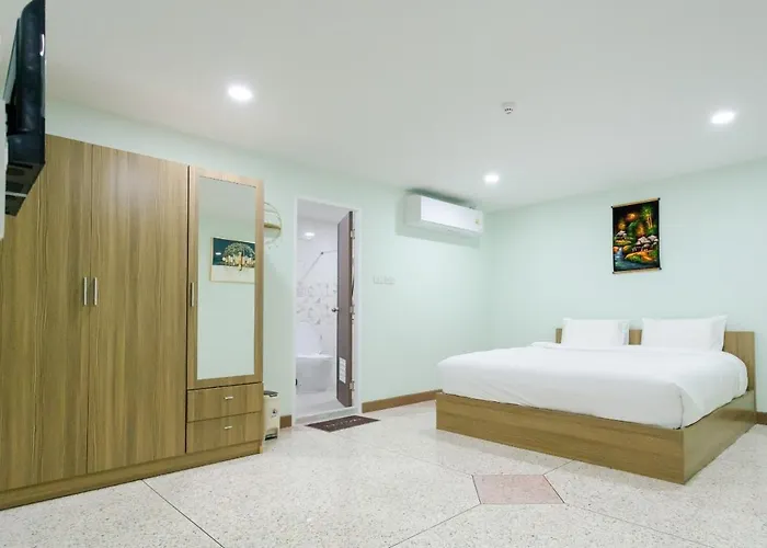 Rama Residency Sukhumvit Apartment