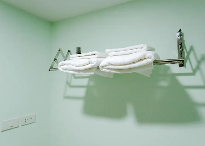 Rama Residency Sukhumvit Apartment *